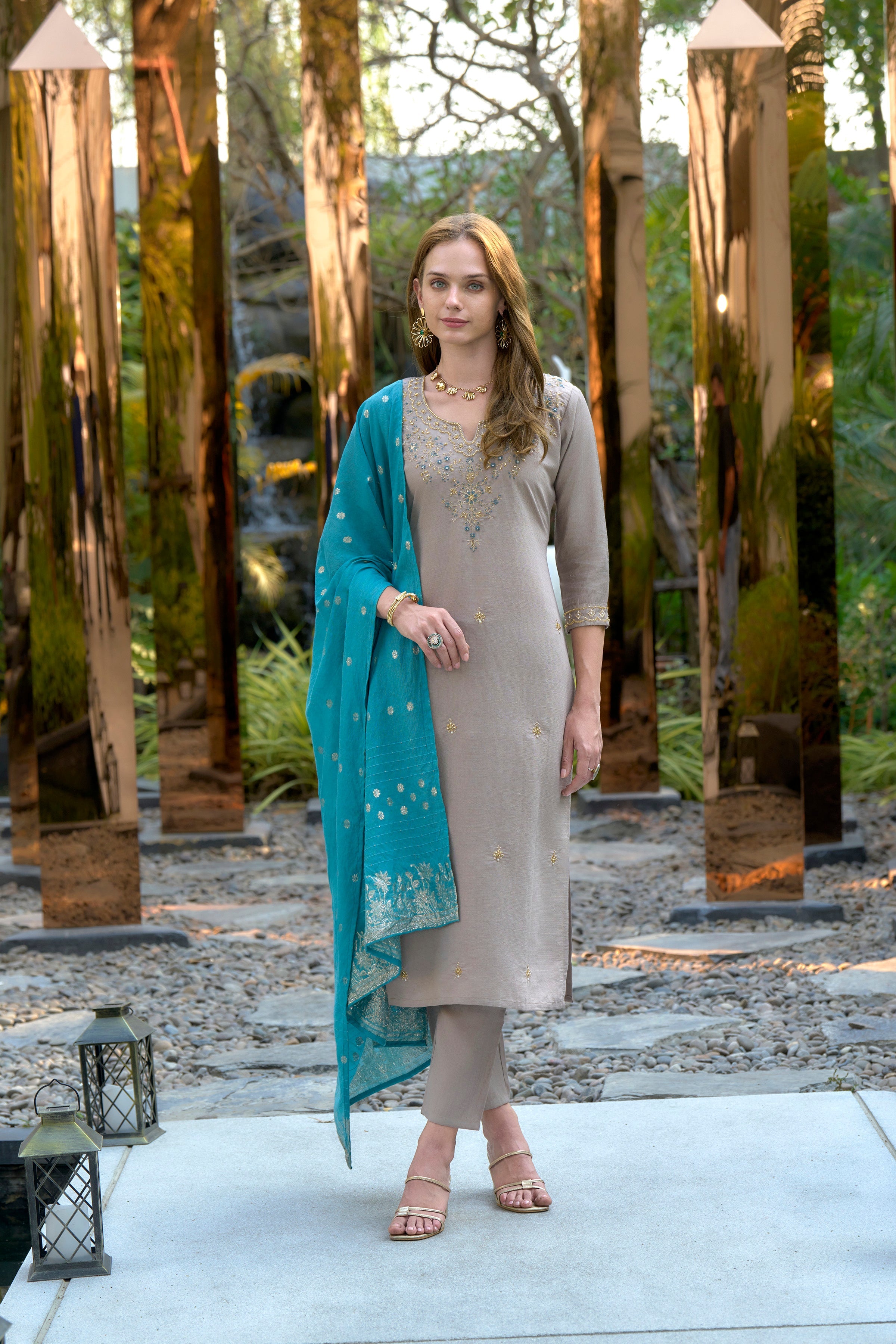 Khaki Vatican Kurti Set with Chanderi Jacquard Dupatta